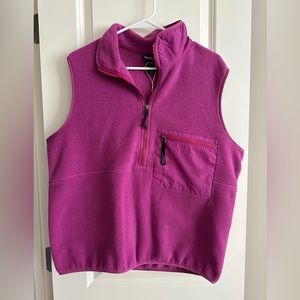 New w/o tags Patagonia vest L
